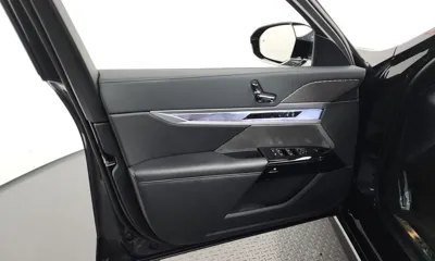 BMW 7-Series 2023, 69682 км, за 64291.73 USD - фото 24
