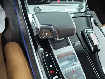 Audi A8 2024, 33200 км, за 73615.41 USD - фото 21