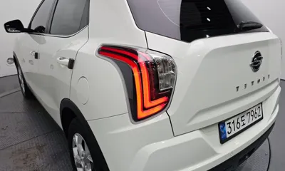 KG_Mobility_Ssangyong TIBOLI 2021, 42819 км, за 8402.26 USD - фото 23