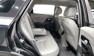 Kia Niro 2017, 120826 км, за 7135.78 USD - фото 12