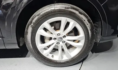 Audi Q7 2019, 55883 км, за 22252.86 USD - фото 21