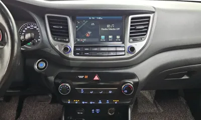 Hyundai Tucson 2017, 88569 км, за 8205.33 USD - фото 12