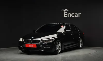 BMW 5-Series · 2017 год