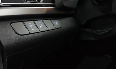 Hyundai Avante 2017, 29020 км, за 9114.01 USD - фото 20