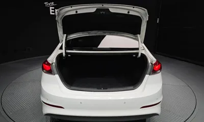 Hyundai Avante 2017, 29020 км, за 9114.01 USD - фото 33