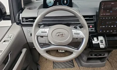 Hyundai Staria 2022, 34400 км, за 22102.31 USD - фото 12