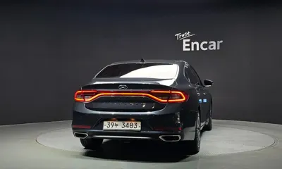 Hyundai Grandeur 2018, 34138 км, за 11324.67 USD