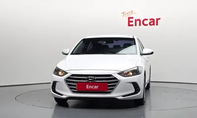 Hyundai Avante 2017, 172318 км, за 4232.6 USD