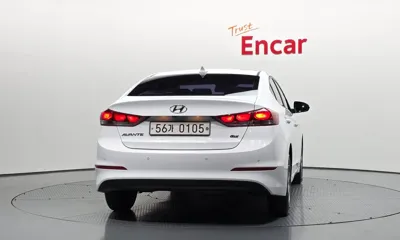 Hyundai Avante 2017, 172318 км, за 4232.6 USD