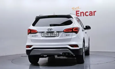 Hyundai Santafe 2016, 148181 км, за 5856.68 USD