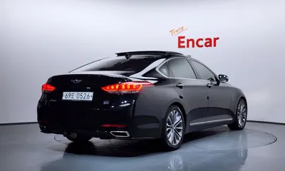 Hyundai Genesis 2015, 94322 км, за 9580.44 USD