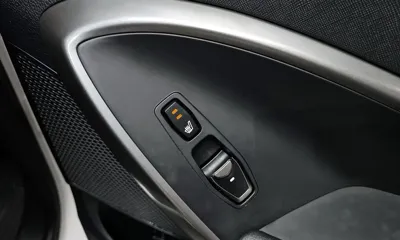 Hyundai Santafe 2017, 80806 км, за 8079.46 USD - фото 19
