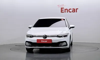Volkswagen Golf 2022, 29937 км, за 24377.55 USD