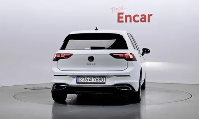 Volkswagen Golf 2022, 29937 км, за 24377.55 USD