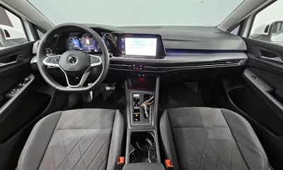 Volkswagen Golf 2022, 29937 км, за 24377.55 USD - фото 7