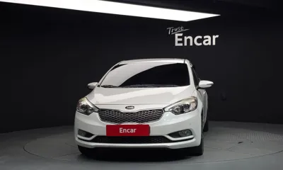 Kia K3 2013, 87288 км, за 2750.43 USD