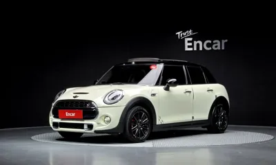 MINI Cooper · 2015 год