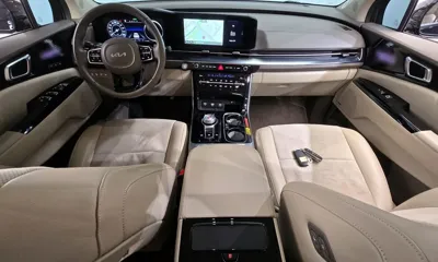 Kia Canival 2023, 33793 км, за 27086.07 USD - фото 7