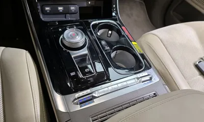 Kia Canival 2023, 33793 км, за 27086.07 USD - фото 9