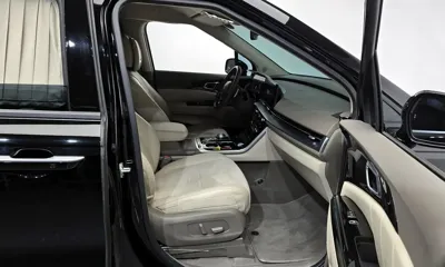 Kia Canival 2023, 33793 км, за 27086.07 USD - фото 11