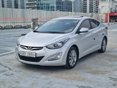 Hyundai Avante 2014, 89000 км, за 4437.08 USD