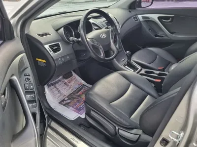 Hyundai Avante 2014, 89000 км, за 4437.08 USD