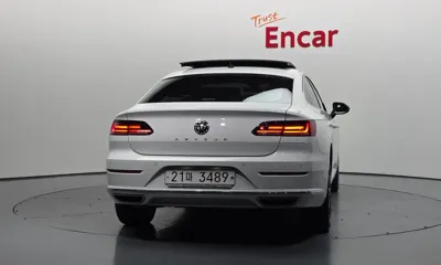 Volkswagen Arteon 2019, 84542 км, за 11815.68 USD