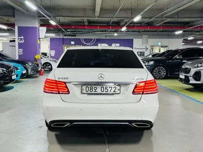 Mercedes-Benz E-Class 2016, 105410 км, за 8664.83 USD