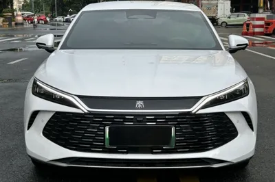 BYD Qin L 2025, 13800 км, за 13280 USD