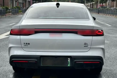 BYD Qin L 2025, 13800 км, за 13280 USD