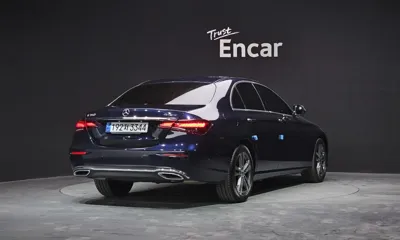 Mercedes-Benz E-Class 2022, 50418 км, за 26970.7 USD