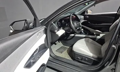 Hyundai Avante 2021, 77506 км, за 12223.32 USD - фото 10