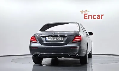 Mercedes-Benz E-Class 2018, 115013 км, за 14410.37 USD