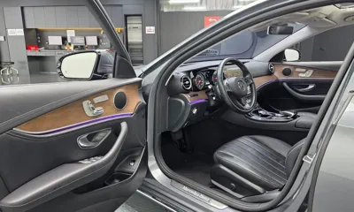 Mercedes-Benz E-Class 2018, 115013 км, за 14410.37 USD - фото 10
