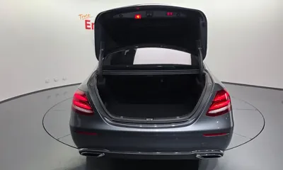 Mercedes-Benz E-Class 2018, 115013 км, за 14410.37 USD - фото 32