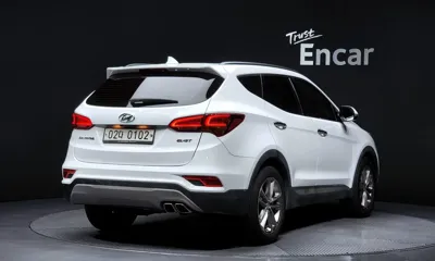 Hyundai Santafe 2017, 110656 км, за 8970.94 USD