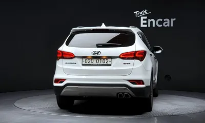 Hyundai Santafe 2017, 110656 км, за 8970.94 USD