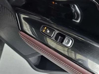 Kia Niro 2020, 74000 км, за 13062.89 USD - фото 16