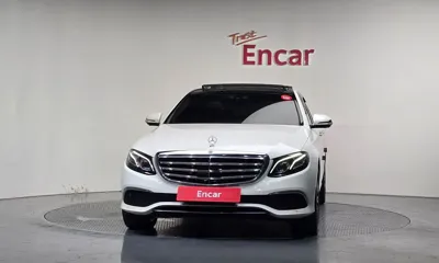 Mercedes-Benz E-Class 2018, 32011 км, за 23376.95 USD