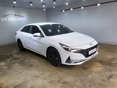 Hyundai Avante 2023, 51000 км, за 10986.15 USD