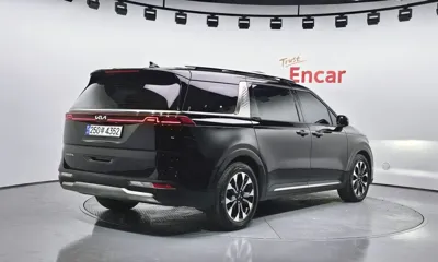 Kia Canival 2023, 92222 км, за 17669.46 USD