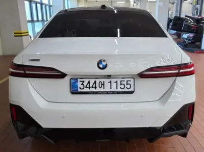 BMW 5-Series 2025, 14463 км, за 46232.97 USD