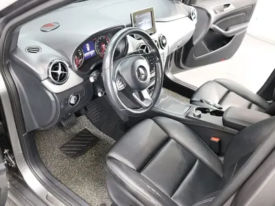 Mercedes-Benz B-Class 2018, 63086 км, за 10437.18 USD - фото 17