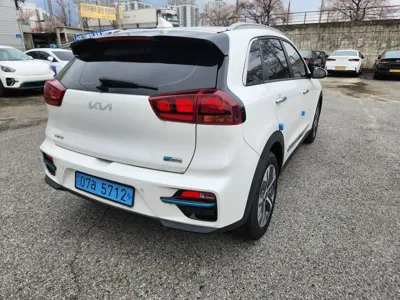 Kia Niro 2022, 118 км, за 16279.21 USD