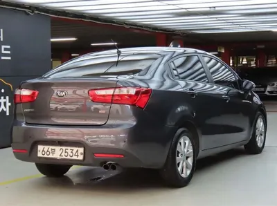Kia Pride 2014, 116683 км, за 2276.87 USD