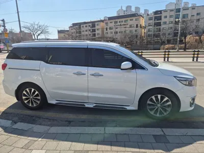 Kia Canival 2018, 218900 км, за 6381.45 USD - фото 14