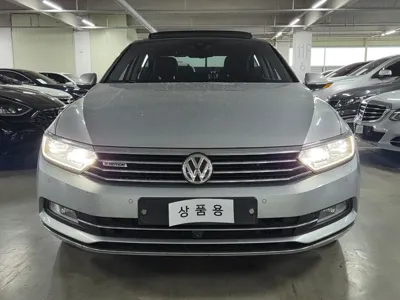 Volkswagen Passat · 2018 год
