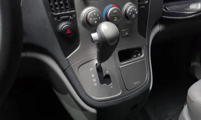 Hyundai Starex 2015, 69484 км, за 7361.57 USD - фото 9