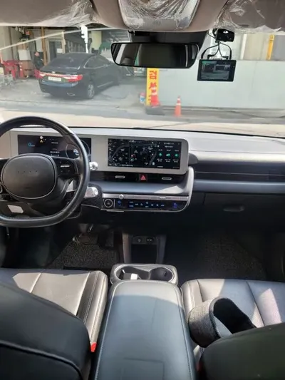 Hyundai Ioniq5 2023, 205722 км, за 12377.86 USD
