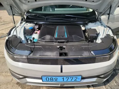 Hyundai Ioniq5 2023, 205722 км, за 12377.86 USD